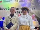 Prawobrzeżny Sandomierz czytał nocą „Nad Niemnem”. Pierwsze takie wydarzenie z okazji Narodowego Czytania. Zobacz zdjęcia i film