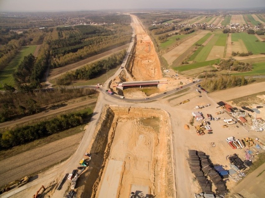 Budowa autostrady A1 pod Częstochową. Generalna Dyrekcja Dróg Krajowych i Autostrad chce jak najszybciej wyłonić nowego wykonawcę [ZDJĘCIA]