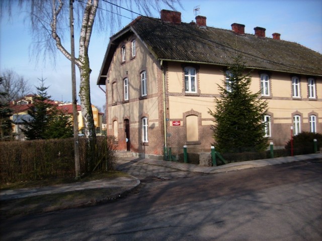 Od 1 października 1986r.  biblioteka mieści się ponownie w budynku przy ul. Józefa Wybickiego 19