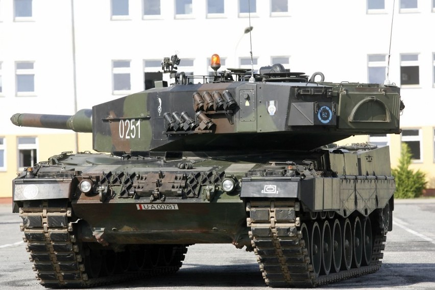 Wojsko Polskie kupiło Leopardy. Na zdjęciu czołg Leopard 2A4...