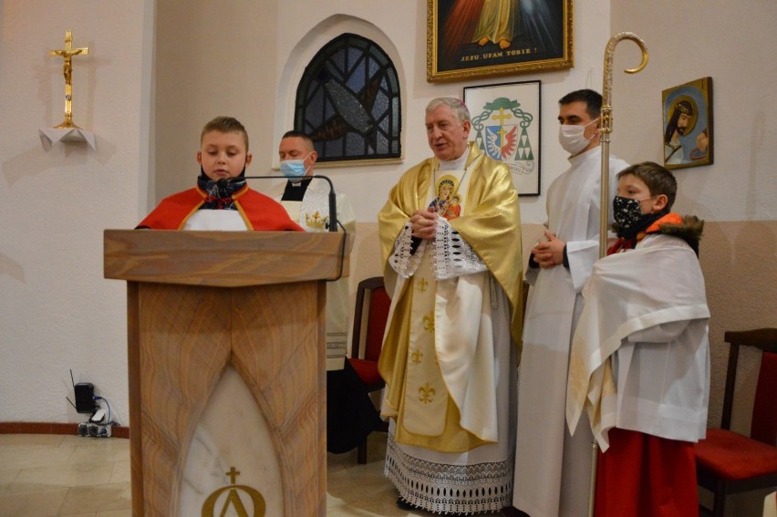 Leśnice. Biskup diecezjalny z wizytacją kanoniczną w parafii Matki Boskiej Częstochowskiej