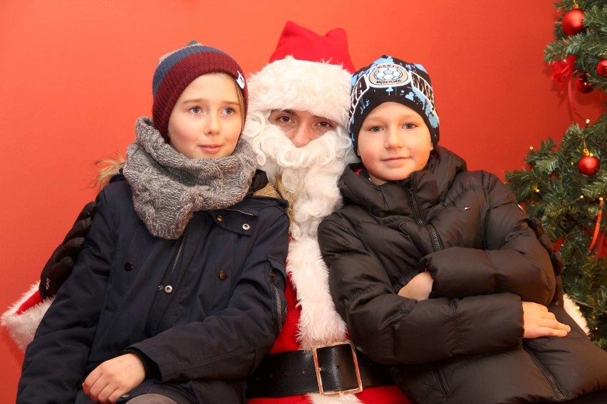 Ciężarówka Coca - Cola w Międzychodzie 20.12.2018

Zielona...