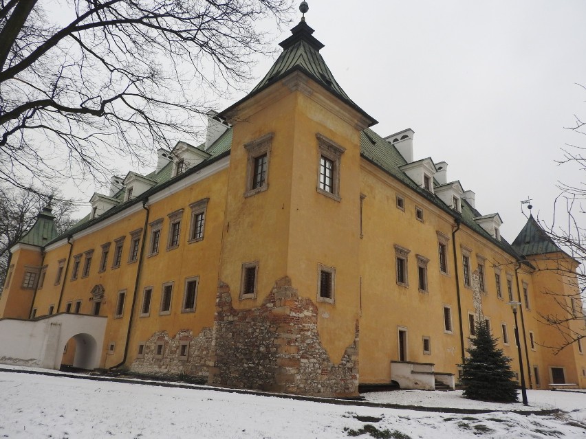 Zamek w Spytkowicach
Budowla znajduje się nad rzeką...