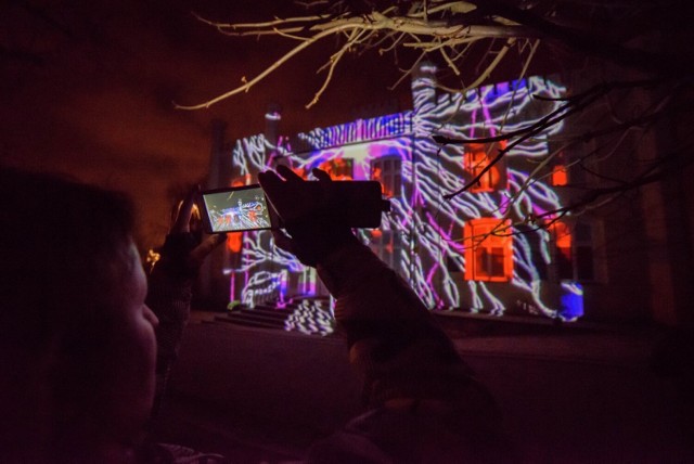 Pokaz wideo mappingu na fasadzie Pałacyku Strzeleckiego rozpocznie 20. edycję Festiwalu Sztuki ArtFest w Tarnowie
