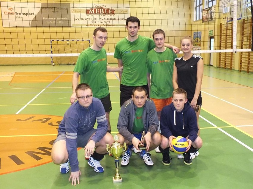 Jastrowie: XXII Turniej Piłki Siatkowej o Puchar Burmistrza Gminy i Miasta Jastrowia [GALERIA]