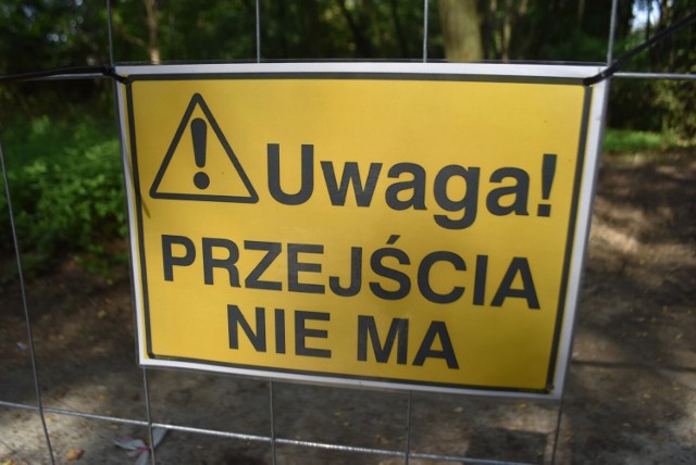 Prace na ścieżce między Bulwarem Nadodrzańskim a parkiem - oraz w samym parku