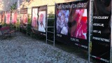 Stary Sącz: antyaborcyjna wystawa szokuje przed klasztorem klarysek