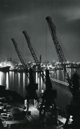 Gdynia wieczorową porą na starych fotografiach – Archiwum cyfrowe Gdynia w sieci