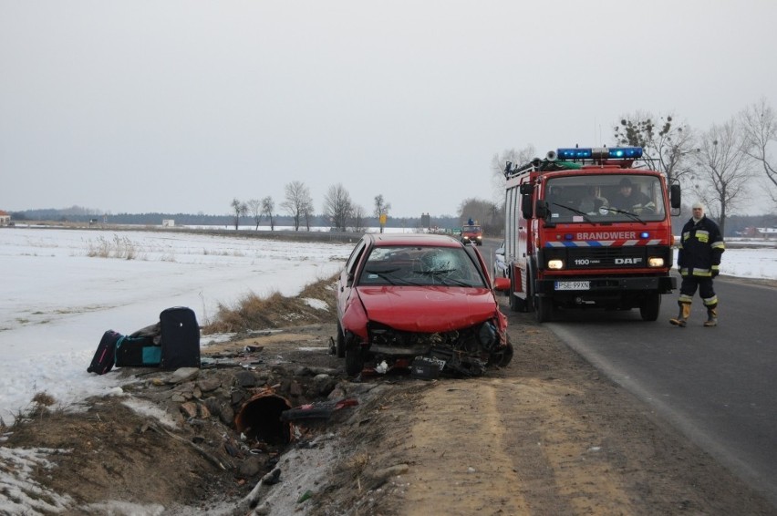 Droga 434, Księginki: wypadek volkswagena. Kobieta w szpitalu [ZDJĘCIA]