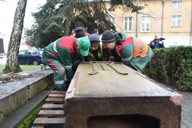 LESZNO. Rozebranie Pomnika Wdzięczności spotkało się  z niezadowoleniem MSZ Rosji. Wracamy do sprawy, która budziła kontrowersje