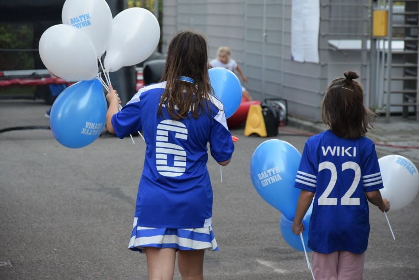 Piknik, mecz oldboyów i znane postacie na trybunach. Bałtyk Gdynia obchodził swoje 90-lecie