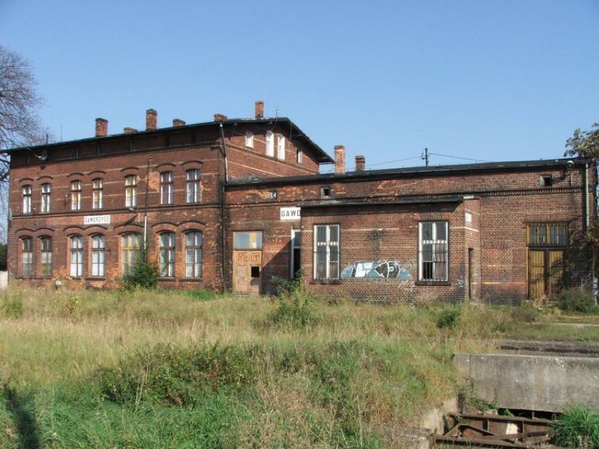 Gmina Gaworzyce chce przejąć budynek stacji kolejowej. 21 marca zatrzyma się tam pociąg retro z Głogowa do Żagania