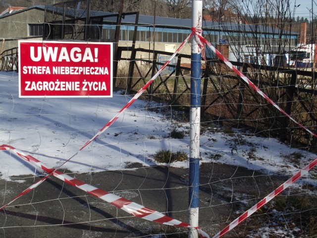 Wiadukt w Piechowicach zagrażał pociągom na linii Szklarska Poręba - Piechowice.