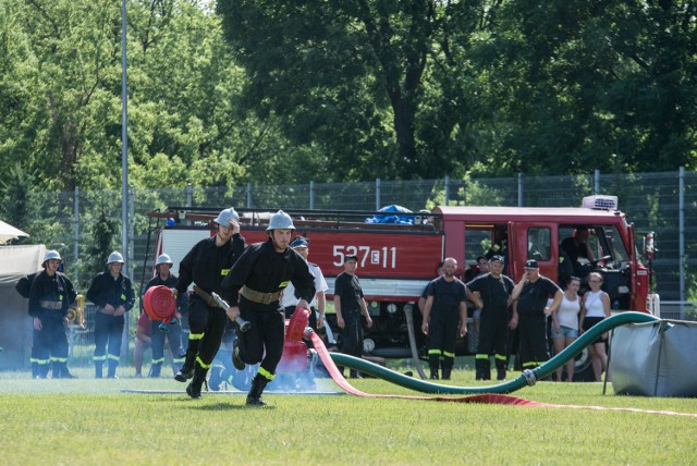 W niedzielę, 16 czerwca w Rawie Mazowieckiej odbyły się powiatowe zawody sportowo-pożarnicze Ochotniczych Straży Pożarnych. Uczestniczyły w nich jednostki, które zwyciężyły w etapie gminnym. Najlepsza okazała się drużyna OSP z Chodnowa, która będzie reprezentować powiat na szczeblu gminnym.