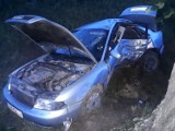 Wypadek na trasie Wandowo-Krzykosy. Kierowca z ciężkimi obrażeniami trafił do szpitala [ZDJĘCIA]