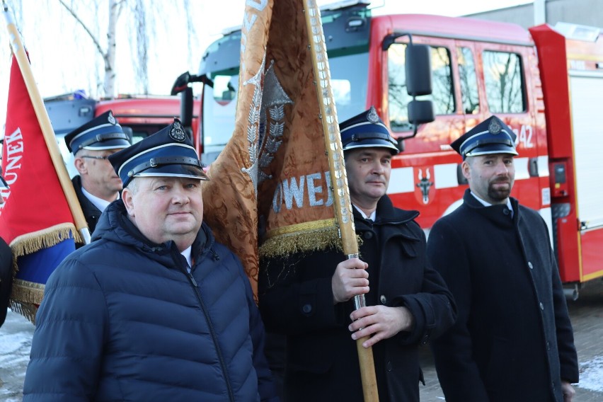 Obchody Rocznicy Wyzwolenia Ryczywołu. Uroczystości pod pomnikiem [ZDJĘCIA]