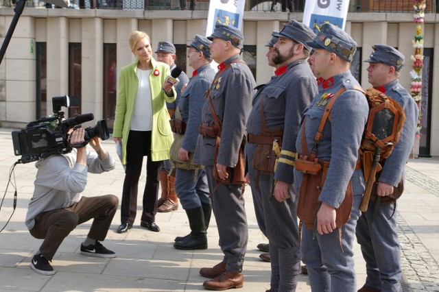 Aleksandra Kostka z Grupą Rekonstrukcji Historycznej Gorlice 1915