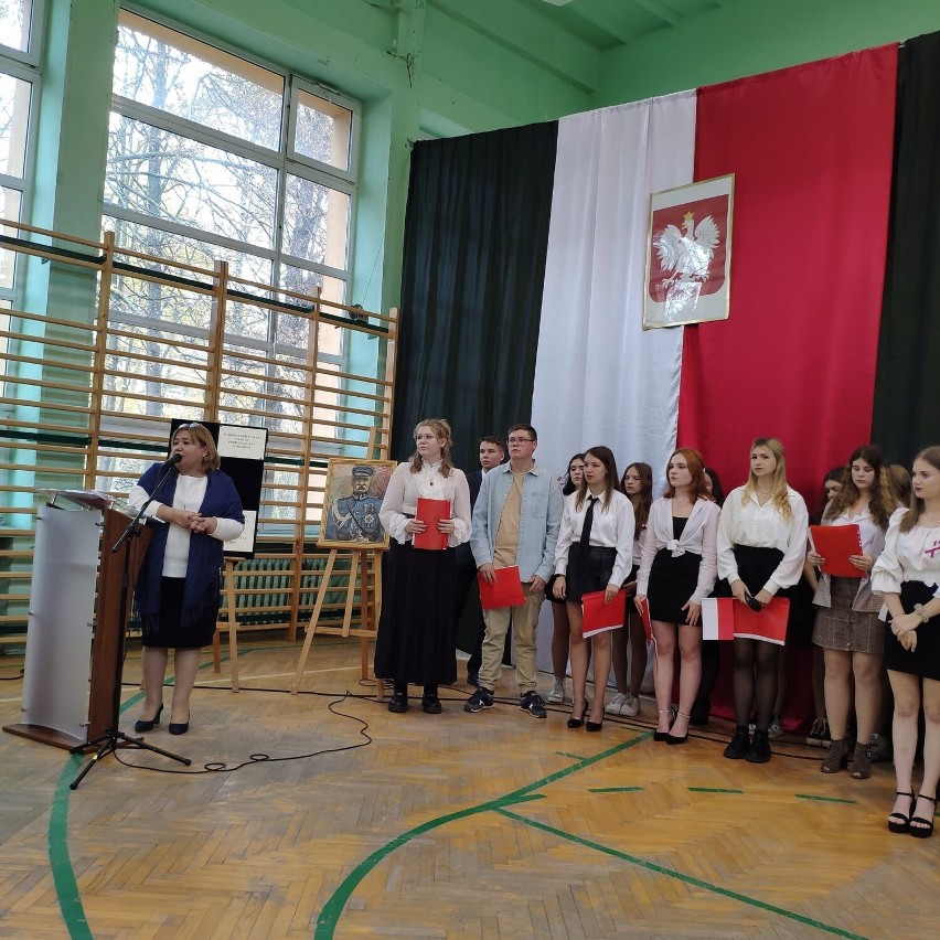 Obchody 105. rocznicy Odzyskania Niepodległości przez Polskę w sandomierskim „Rolniku”. Piękny koncert pieśni patriotycznych