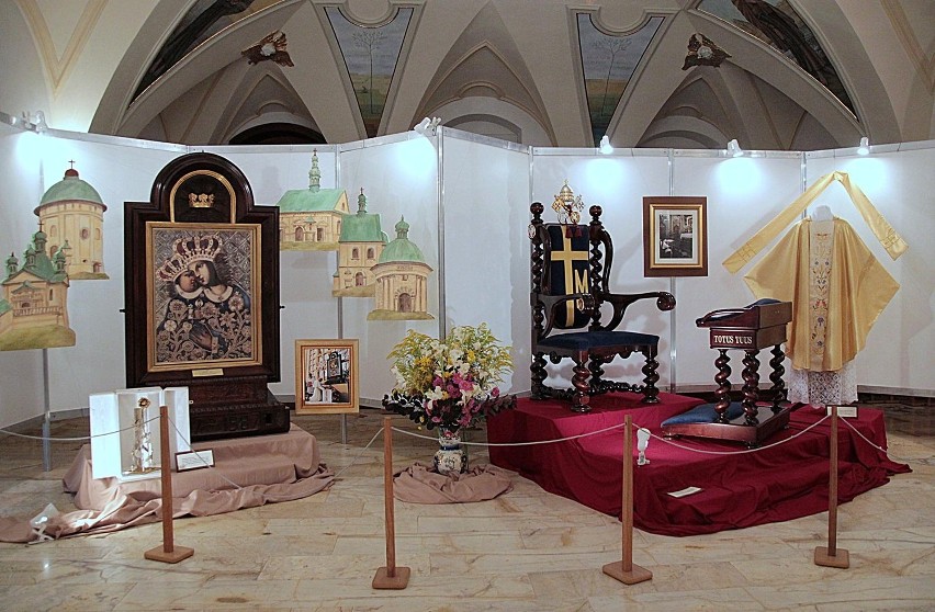Noc Cracovia Sacra. Wystawa u Dominikanów: relikwiarze i...