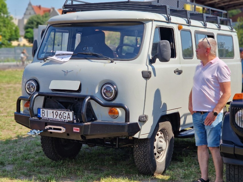 WRZEŚNIA: Piknik zabytkowych pojazdów przy Wrzosowej