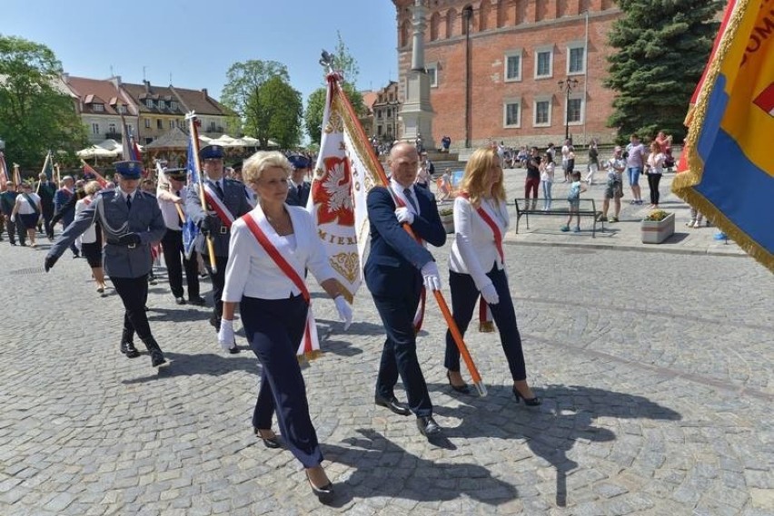 Obchody Święta Narodowego 3 Maja w Sandomierzu. Zobacz, jak wyglądały w ostatnich latach (ZDJĘCIA)