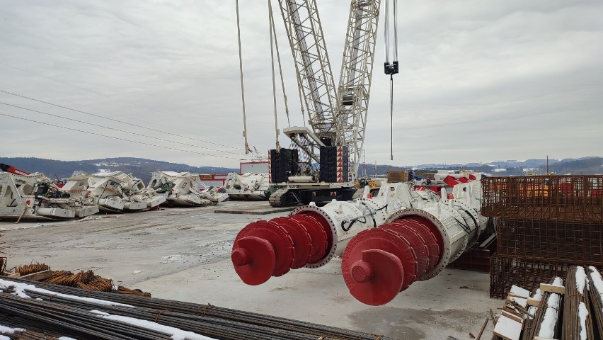 Ostatnie największe części TBM są już na budowie S19 Rzeszów Południe - Babica (FOTO)