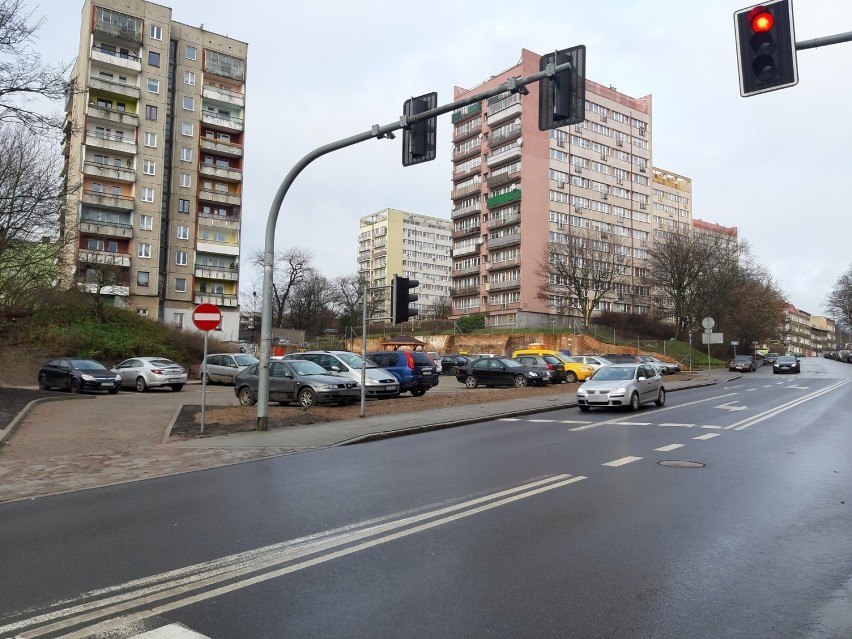 U zbiegu ul. Niemierzyńskiej i Krasińskiego w Szczecinie, w...