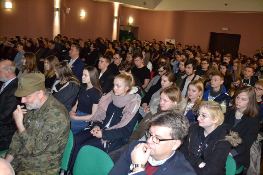 Konferencja z udziałem dwóch profesorów odbyła się w ramach...