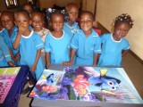 Zagórska parafia zbiera obuwie dla dzieci ze szkoły w Afryce