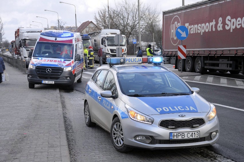 Zderzenie trzech aut na Legnickiej w Głogowie