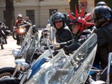 Parada motocykli jeździ ulicami Łodzi [zdjęcia + wideo]