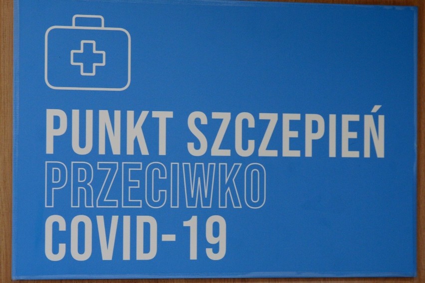 Ruszyły szczepienia przeciw COVID-19. W Lublinie m.in. w SPSK1. Zobacz zdjęcia