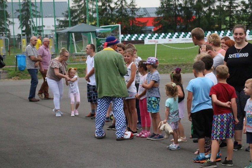 Piknik z klownami we Wręczycy Wielkiej. Fantastyczna zabawa [ZDJĘCIA] 