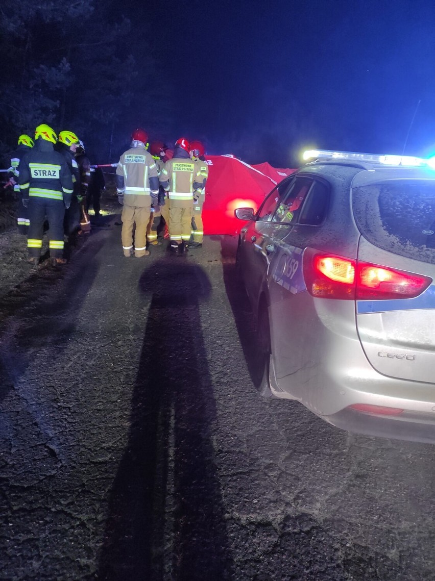 Tragedia na drodze w gminie Osjaków. Nie żyje 22-letni kierowca