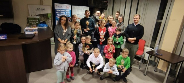 Miłośnicy szachów i gier planszowych z Sandomierza mieli okazję zmierzyć się  w  Mikołajkowym Turnieju Szachowym oraz Turnieju Gier Planszowych.
