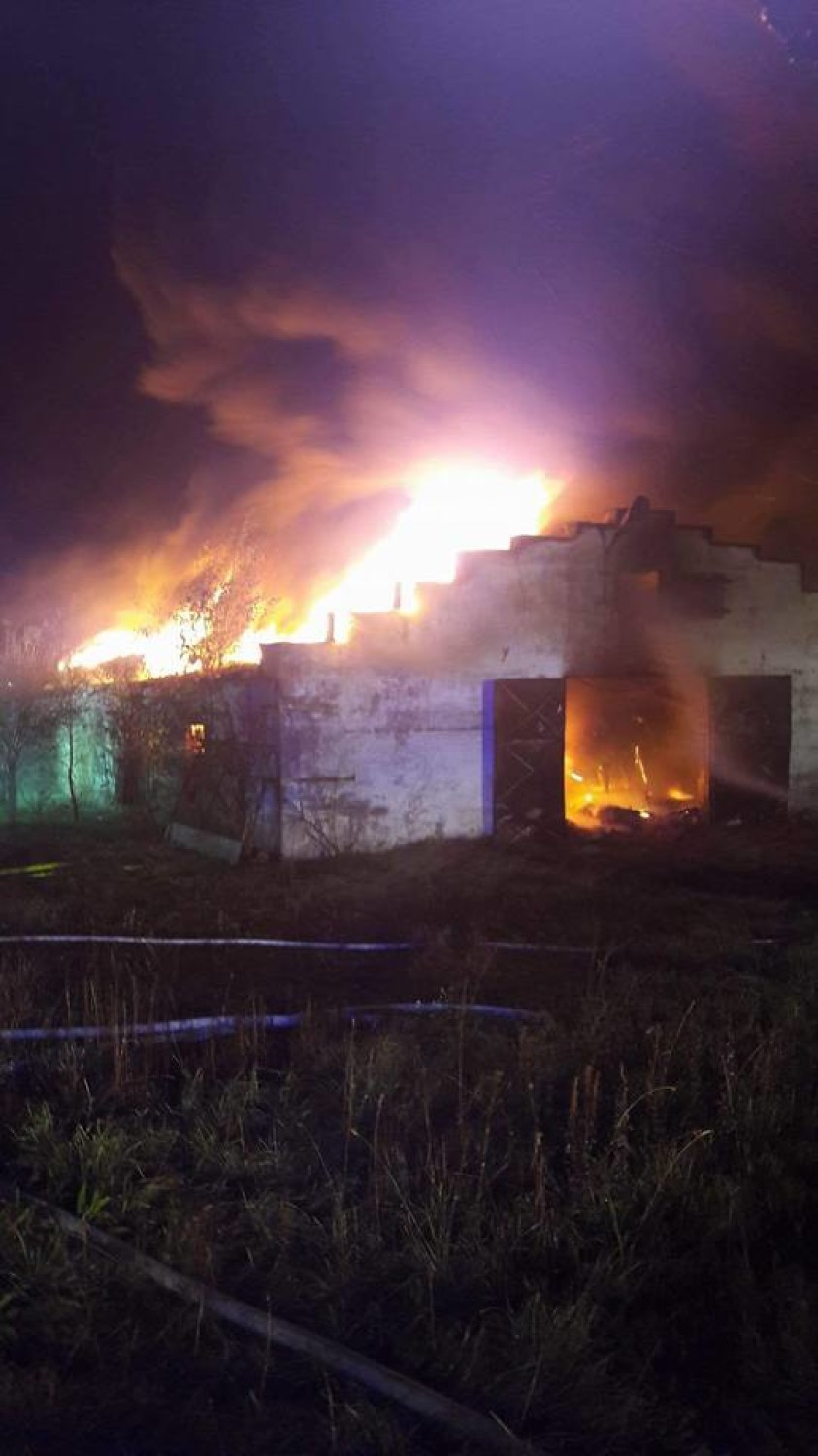 Wielki pożar w Mezowie, spłonął kurnik. Straty szacuje się na 100 tys. złotych  FOTO