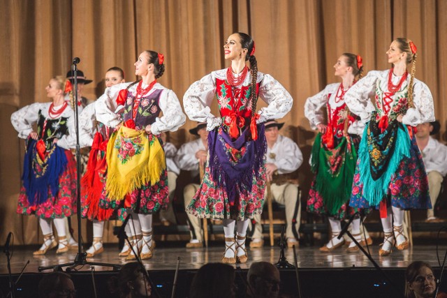 W piątek (17 maja) w słupskiej hali Gryfia odbył się koncert  Zespołu Pieśni i Tańca "Śląsk" im. Stanisława Hadyny. Zobacz fotogalerię.