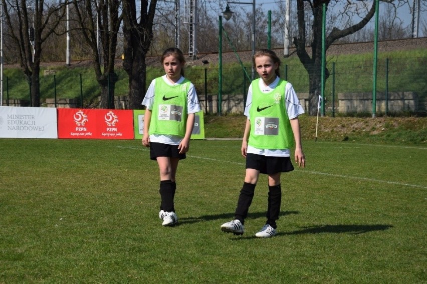 W finale zmagań dziewczynek U10 Unia Opole obroniła tytuł i...