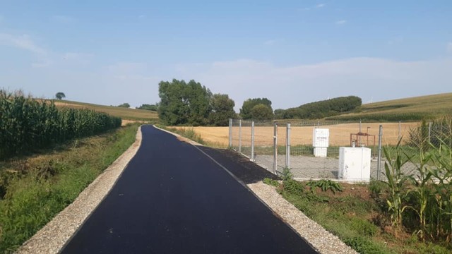 Zakończył się remont drogi gminnej z Batycz w gm. Żurawica do Hnatkowic w sąsiedniej gminie Orły.