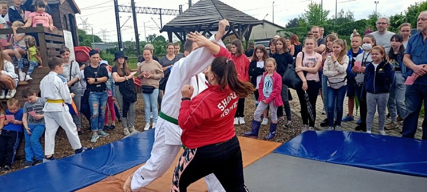 Reprezentanci mysłowickiego klubu pokazali, jak bronić się,...