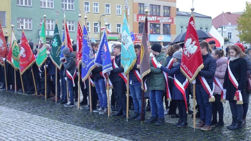 Oborniczanie czczą setną rocznicę powrotu polski na mapę świata