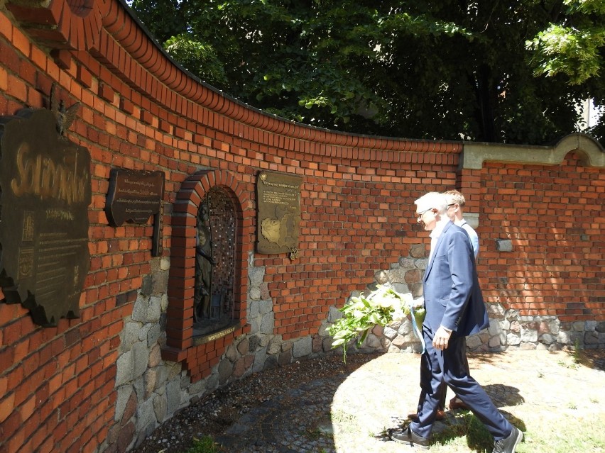 Podziękowali patronowi za opiekę nad miastem i mieszkańcami 