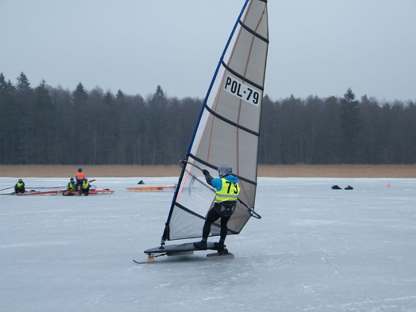 Mistrzostwa Polski w windsurfingu zimowym 2015. Dwa medale zawodników DKŻ Dobrzyń