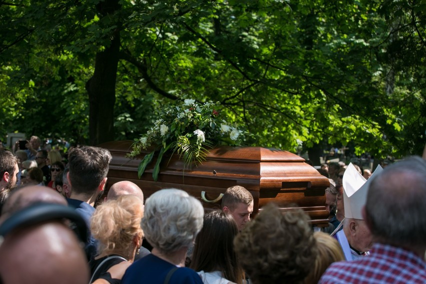 Pogrzeb Zbigniewa Wodeckiego. Ostatnie pożegnanie na cmentarzu Rakowickim [ZDJĘCIA]