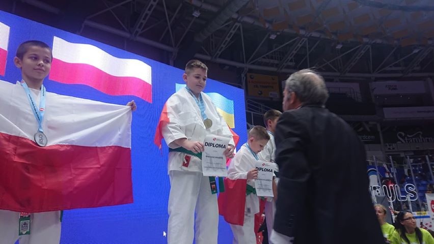 Pięć medali Klubu Karate Tradycyjnego Zanshin w Światowych Mistrzostwach Dzieci 2019 [zdjęcia]