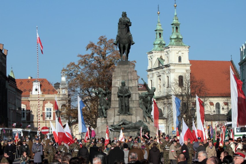Mszą świętą na Wawelu rozpoczął Kraków obchody 11 Listopada...