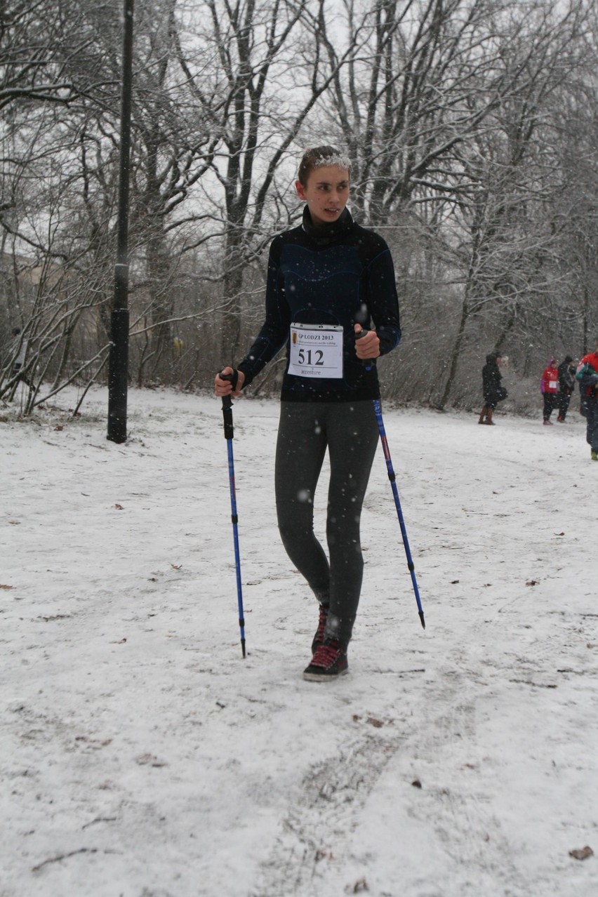 Zawody nordic walking w Parku 3 Maja