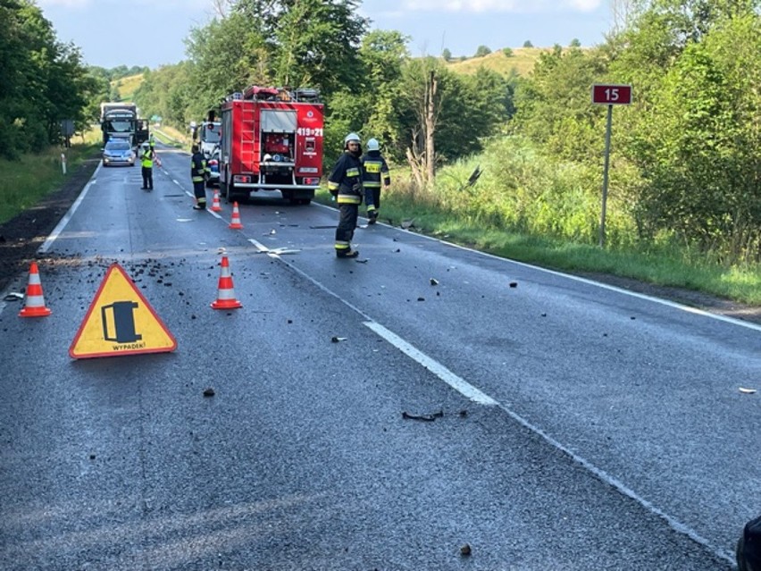 W poniedziałkowy poranek doszło do wypadku na drodze...