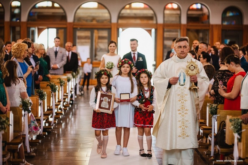 Piękna i piłkarz. Były zawodnik małopolskich klubów Tomasz Ogar zmienił stan cywilny. Tak się prezentowali nowożeńcy ZDJĘCIA