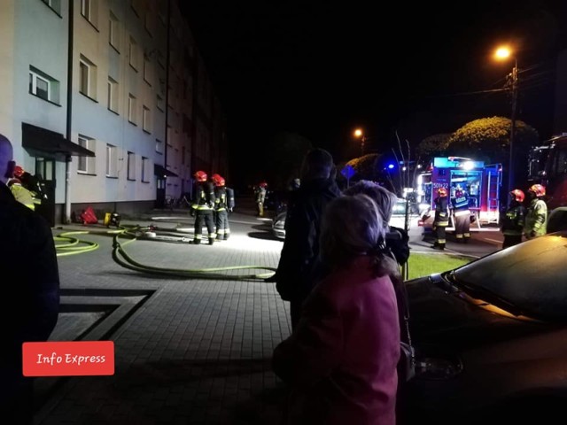 Pożar i zadymienie w bloku przy ul. Tysiąclecia 3 w Lublińcu 8.05.2019.